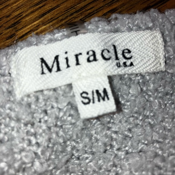 Miracle‎ Sweater Size S/M - Picture 2 of 4